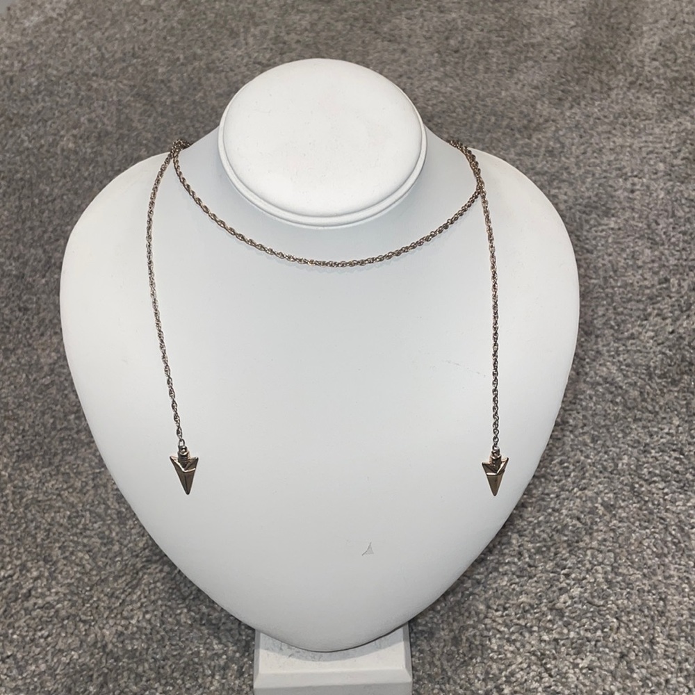 Adjustable arrow necklaces